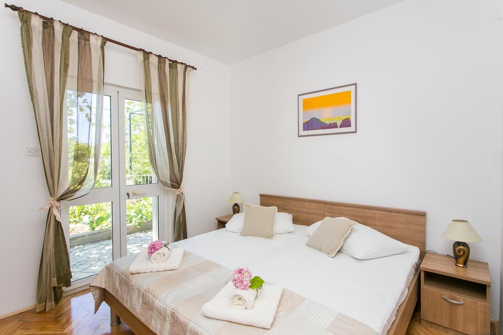Apartments Olive Млини Экстерьер фото