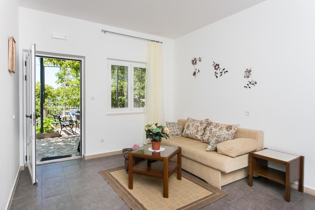 Apartments Olive Млини Экстерьер фото
