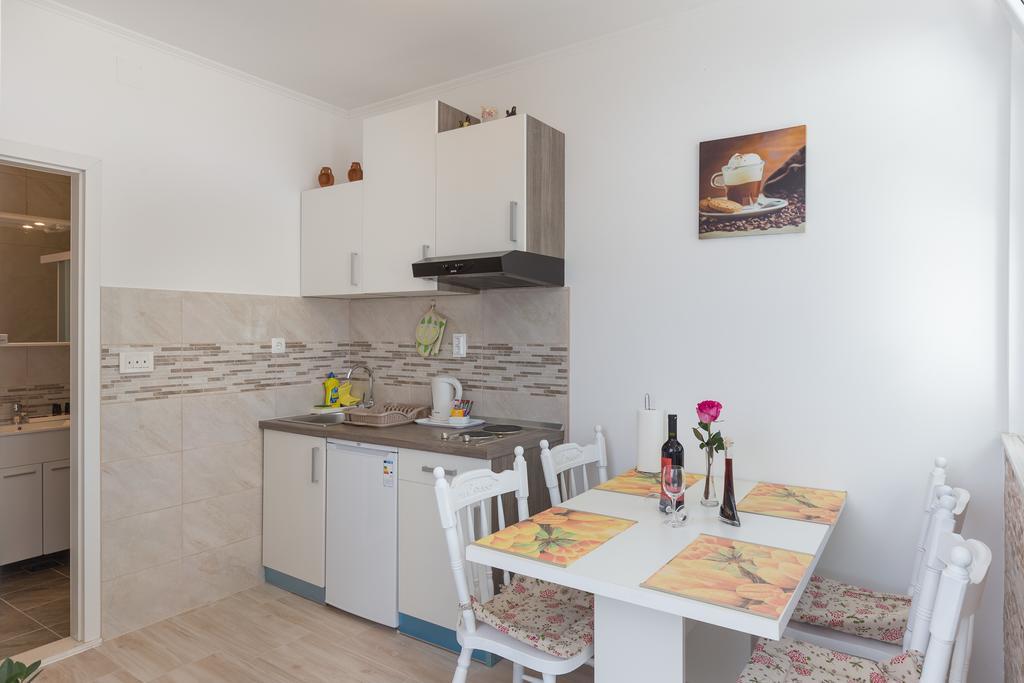 Apartments Olive Млини Экстерьер фото
